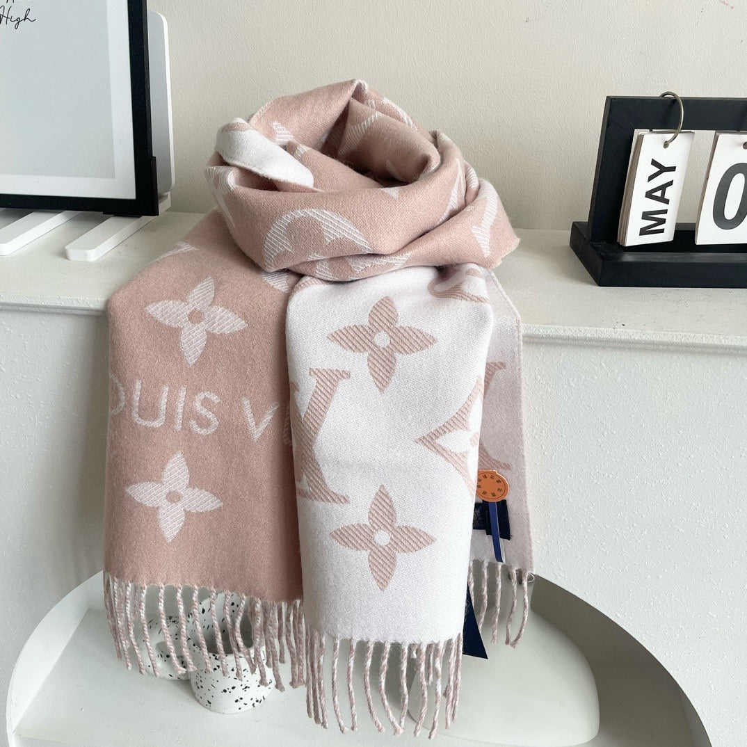 Louis Vuitton Scarf in Pink - Fashion Scarves in Pink