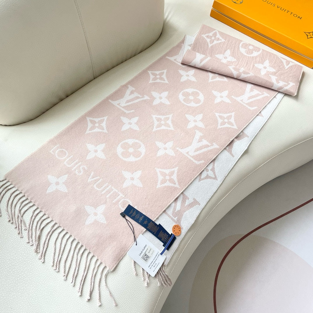Louis Vuitton Scarf in Pink - Fashion Scarves in Pink
