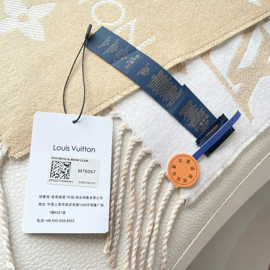 Louis Vuitton Scarves For Women - Louis Vuitton Accessories